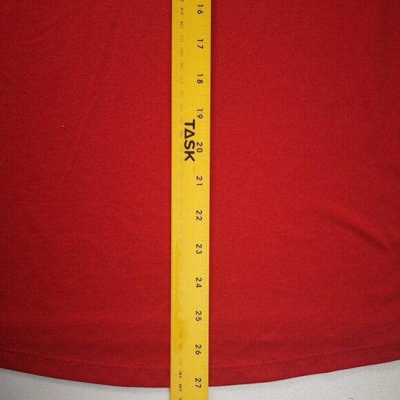Under Armour The Tech Tee Ladies Size Medium Red Short Sleeves T-shirt - Picture 12 of 12